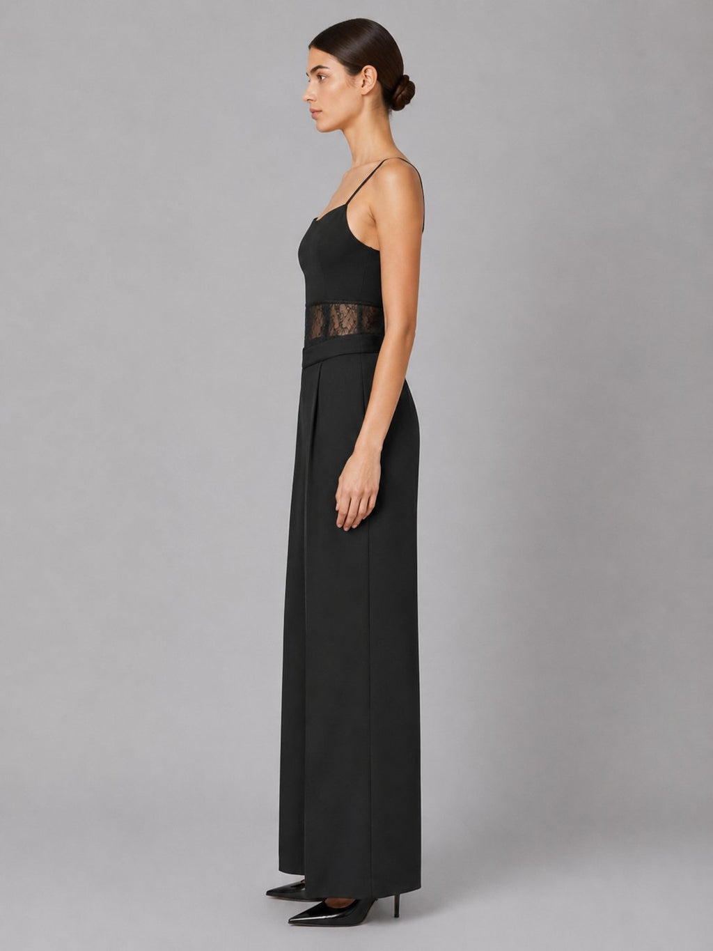 Pantalone palazzo con pizzo nero