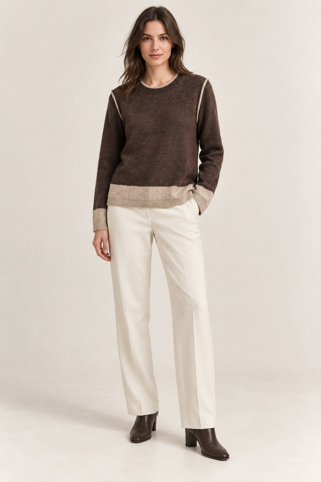 Maglia girocollo bicolore marrone e beige