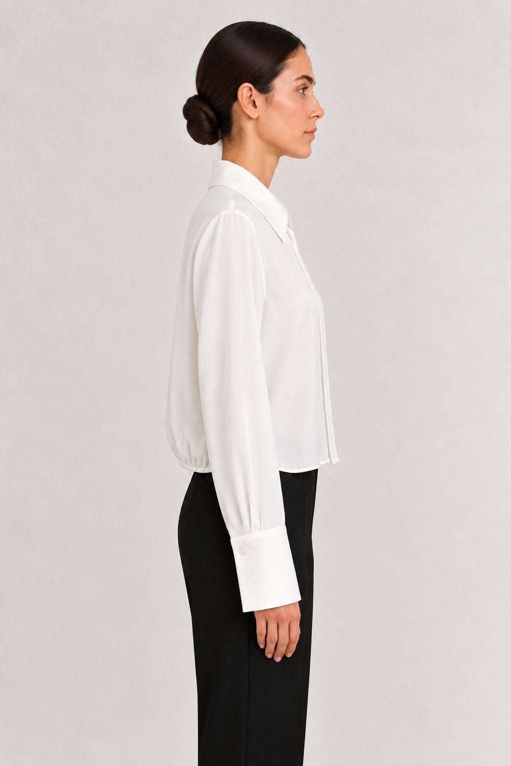 Camicia corta bianca con polsini sartoriali