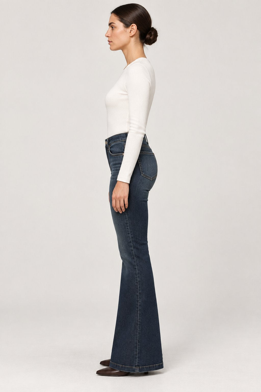Jeans flare blu scuro zampa