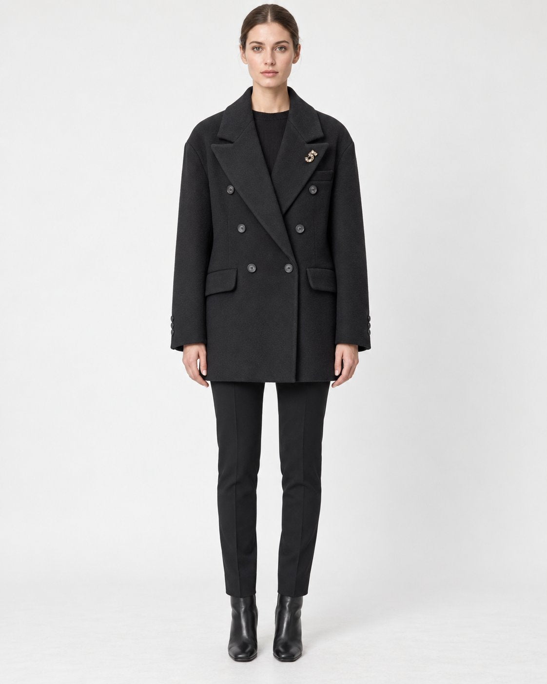 Cappotto Doppiopetto con Spilla