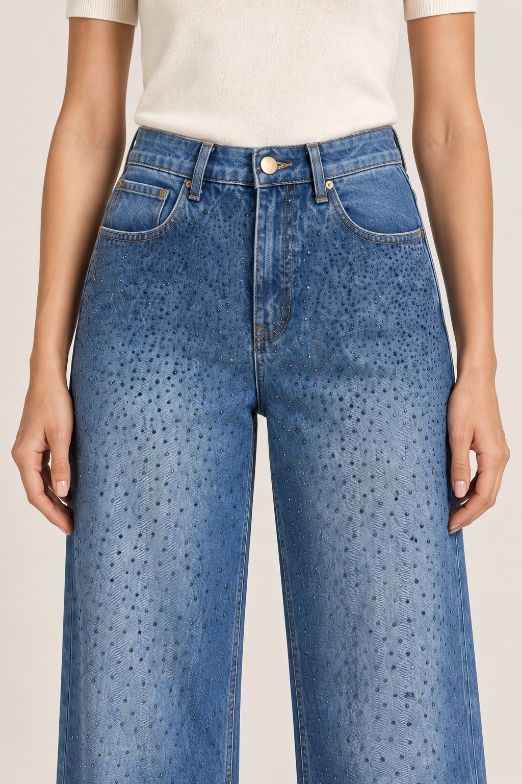Jeans palazzo con strass azzurro denim