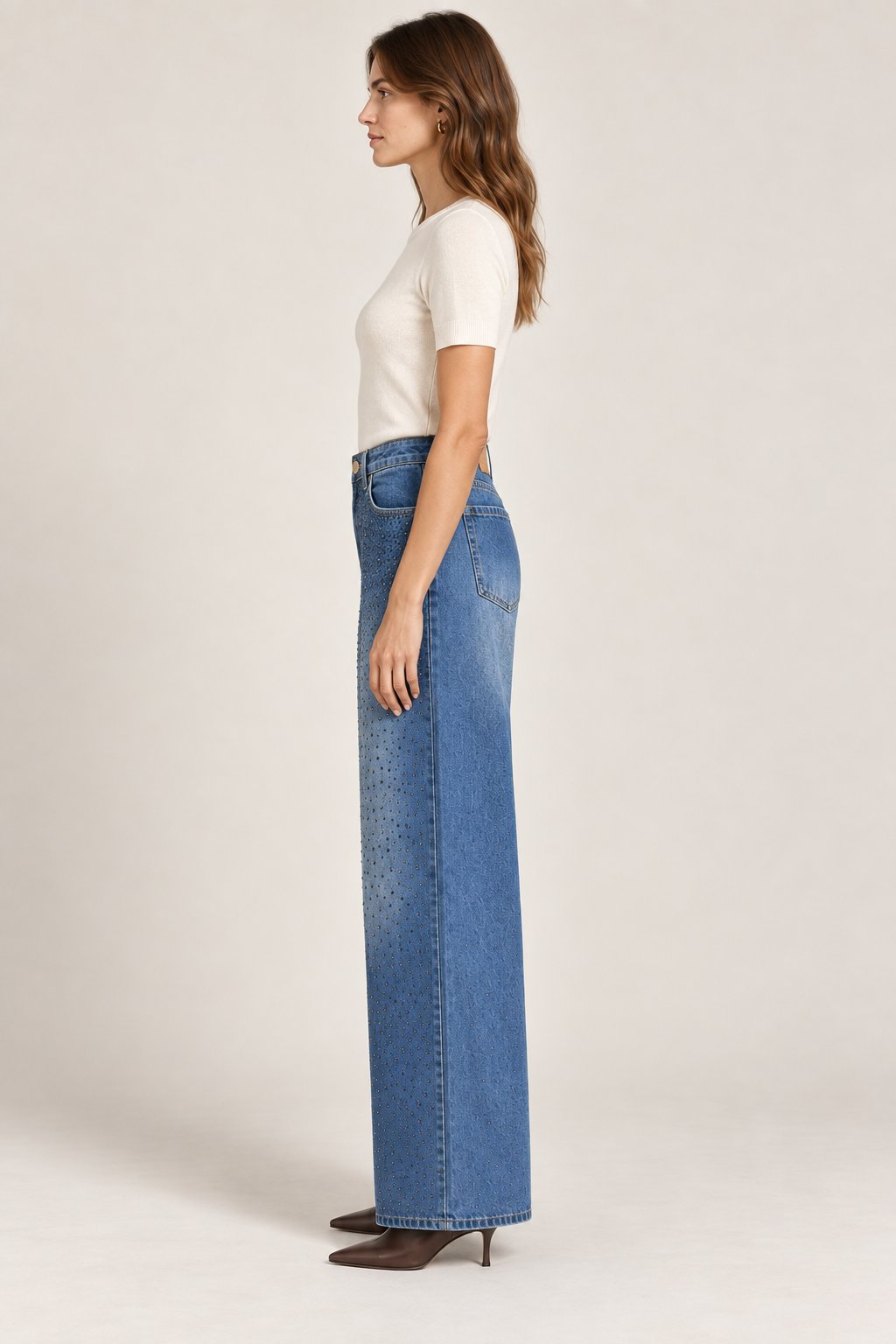 Jeans palazzo con strass azzurro denim