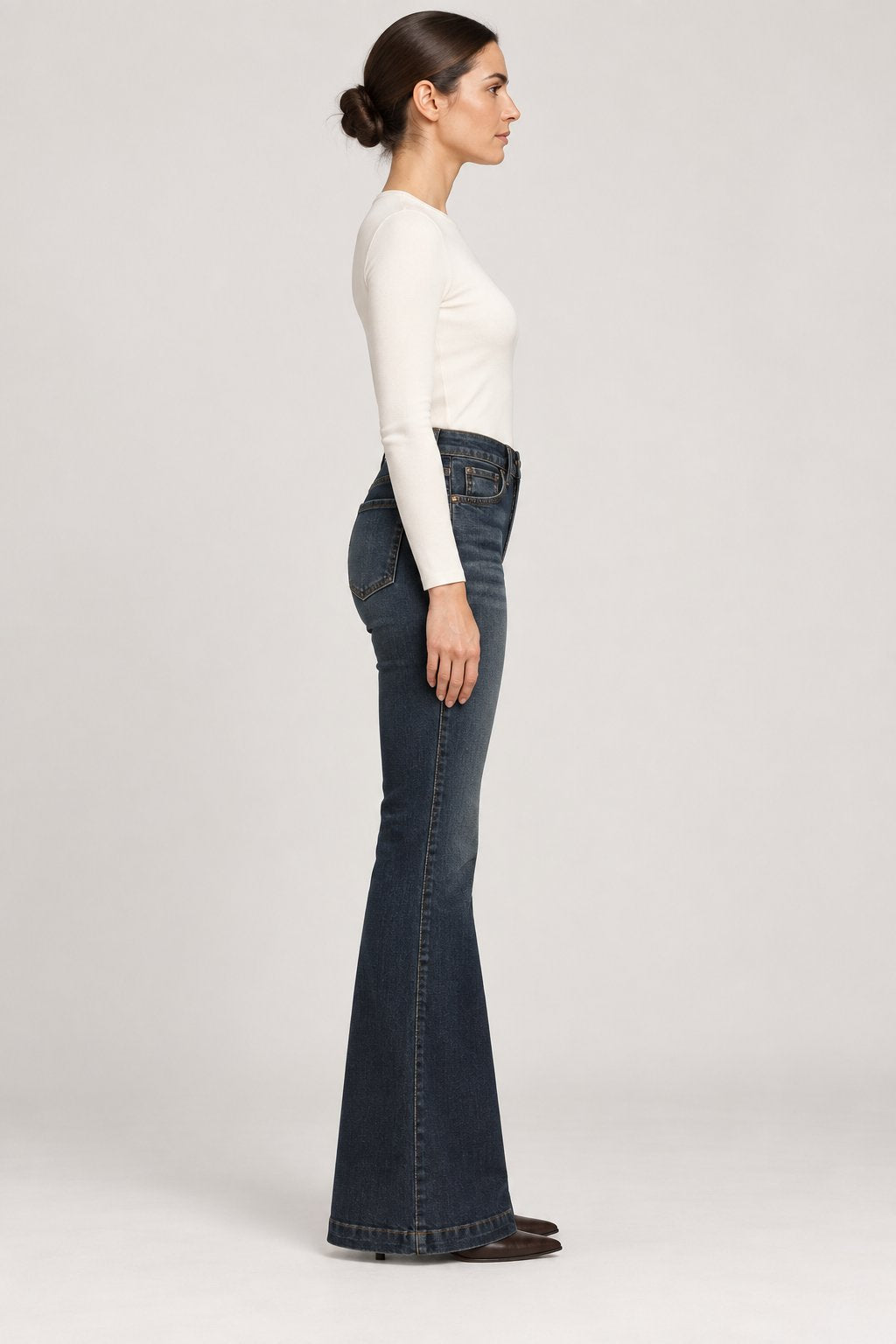 Jeans flare blu scuro zampa