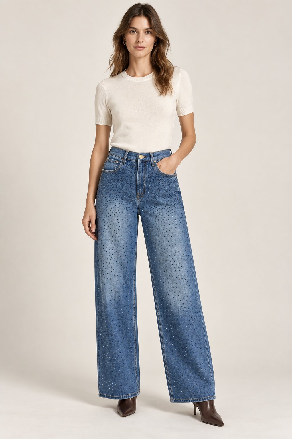 Jeans palazzo con strass azzurro denim