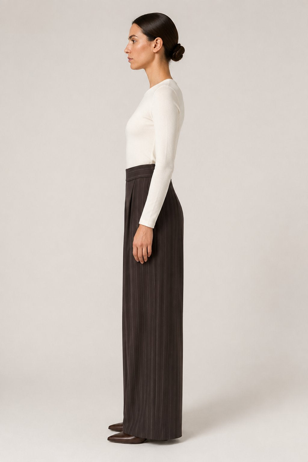 Pantalone palazzo gessato marrone