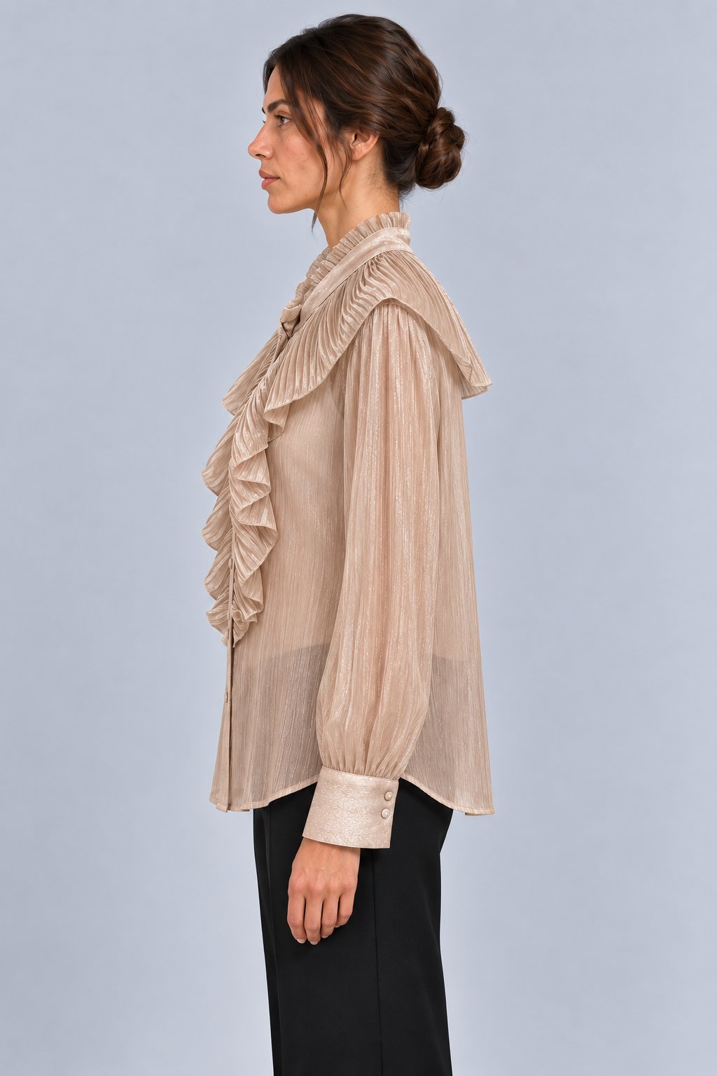 Camicia plissettata con volant champagne