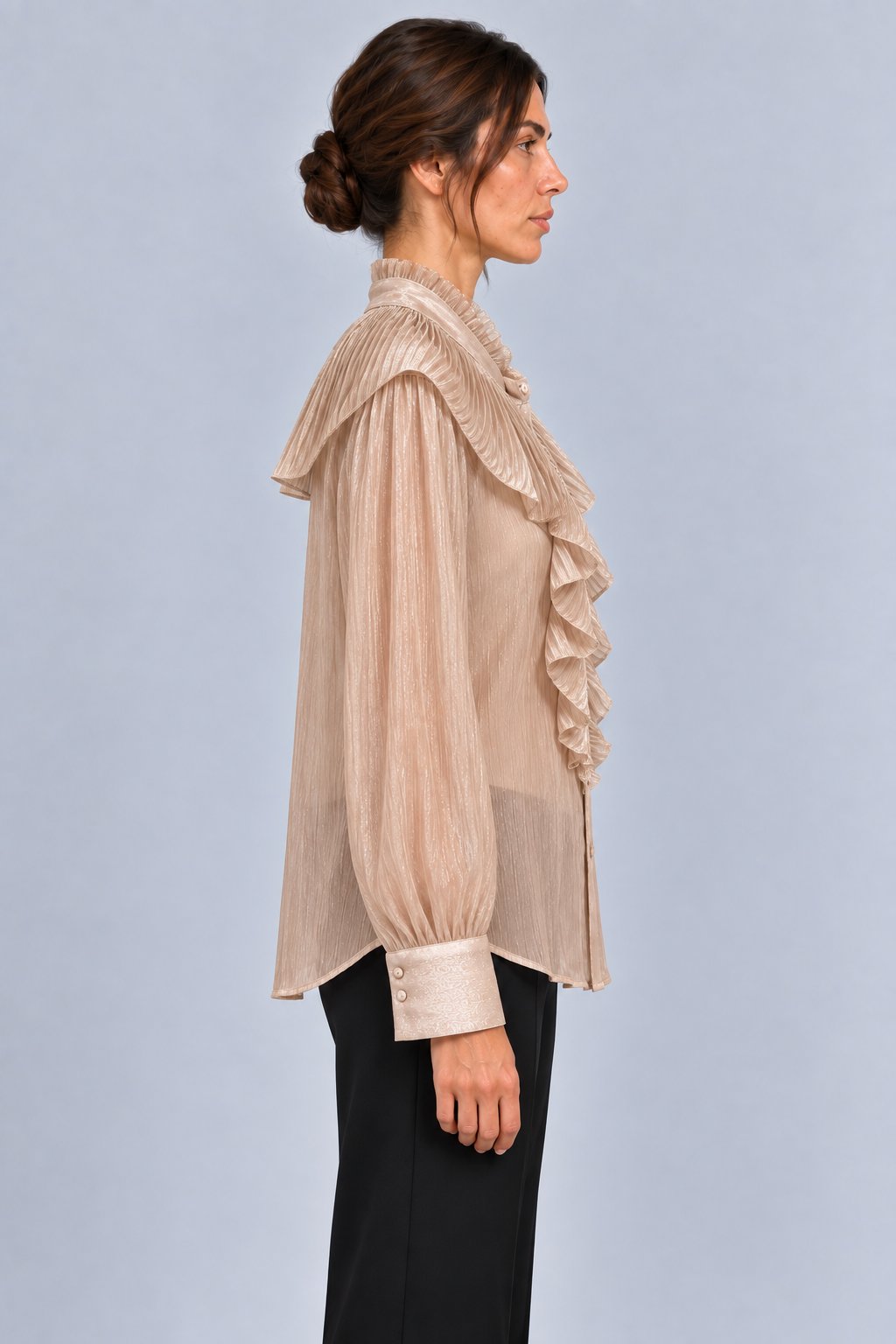 Camicia plissettata con volant champagne