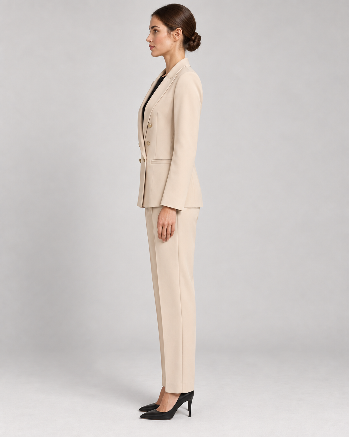 Tailleur Avorio con Blazer Doppiopetto