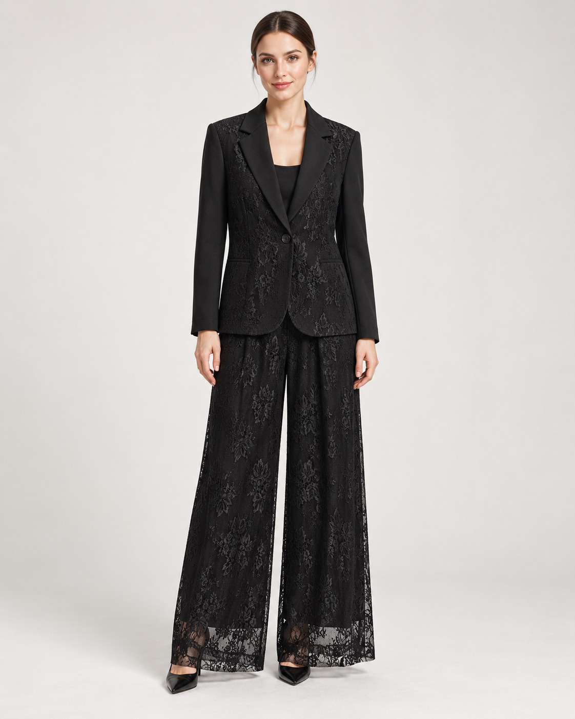 Tailleur Nero in Pizzo Floreale