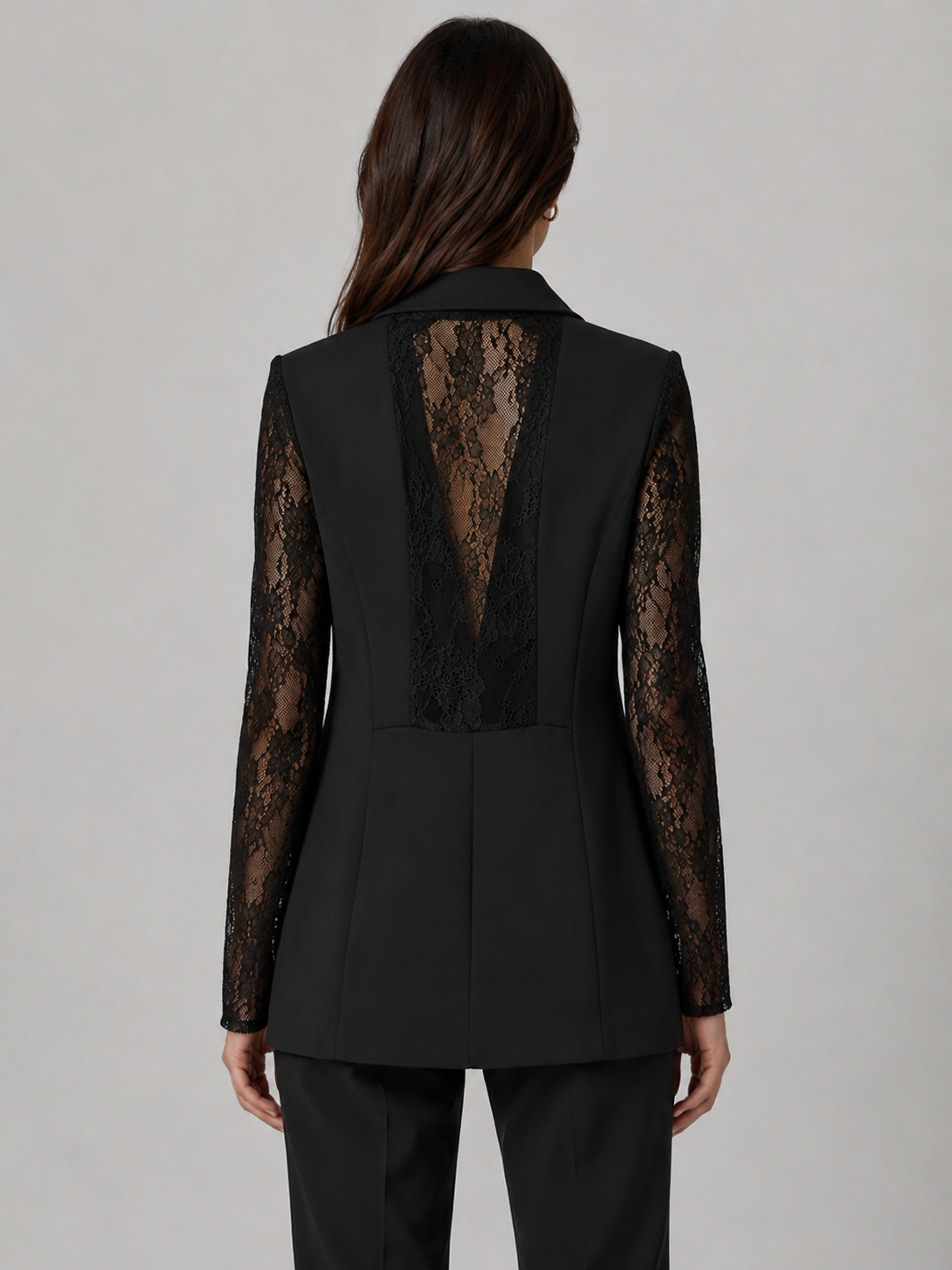 Tailleur Nero con Maniche in Pizzo Rinascimento
