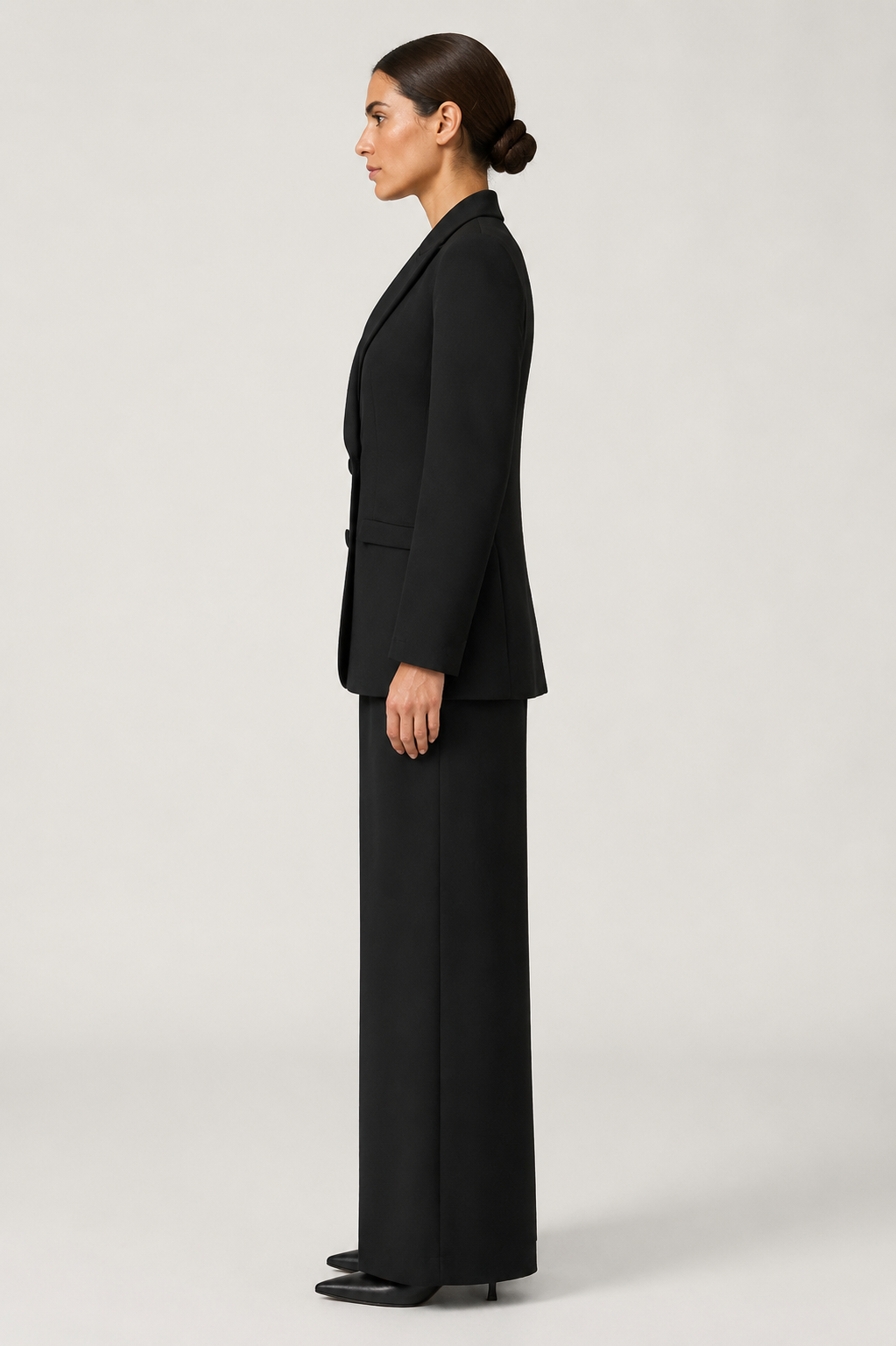 Tailleur Nero in Crêpe Rinascimento