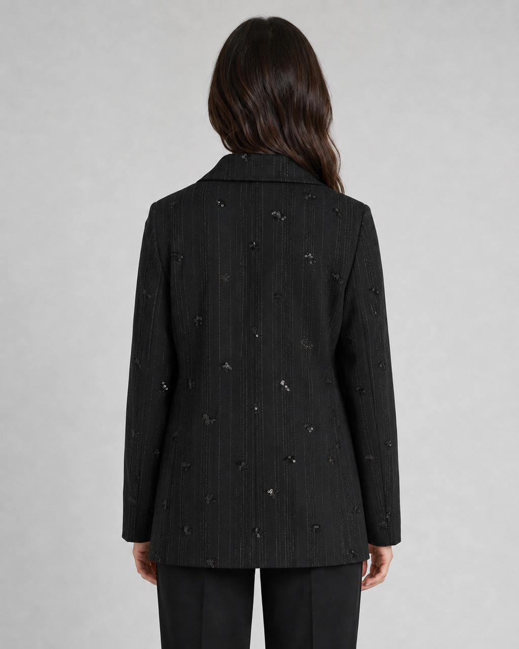 Tailleur Nero Gessato con Paillettes