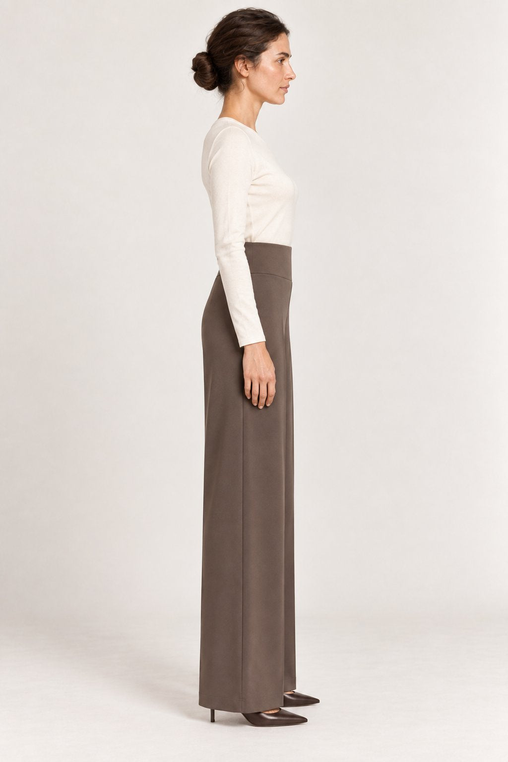 Pantaloni palazzo con fascia alta elasticizzati