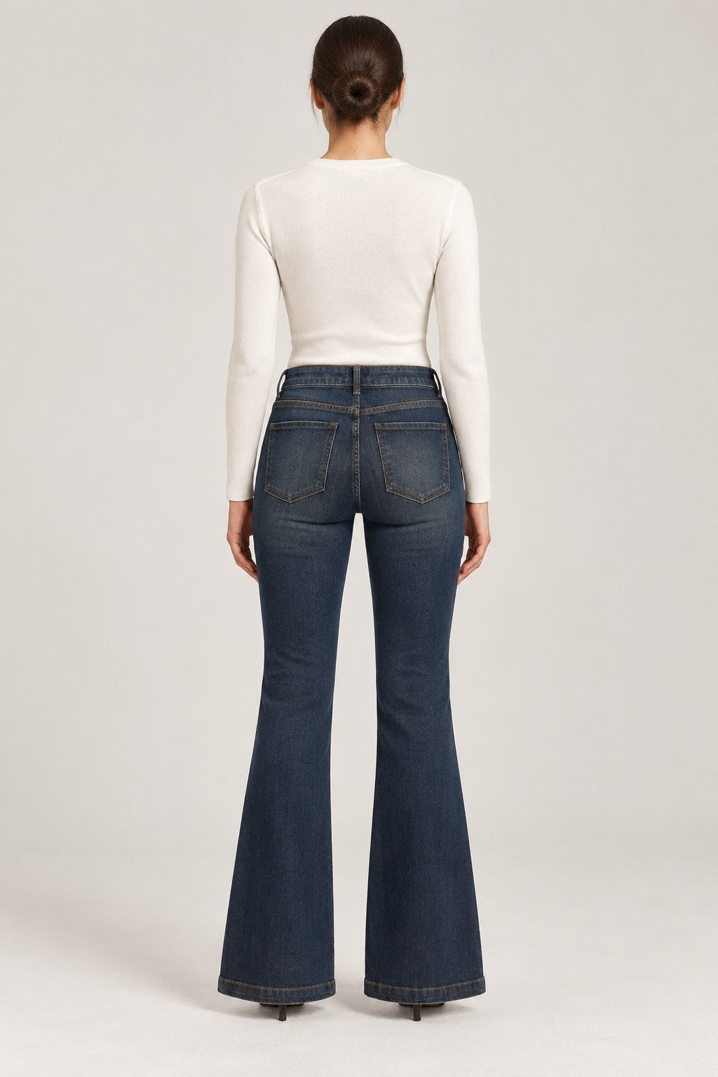 Jeans flare blu scuro zampa