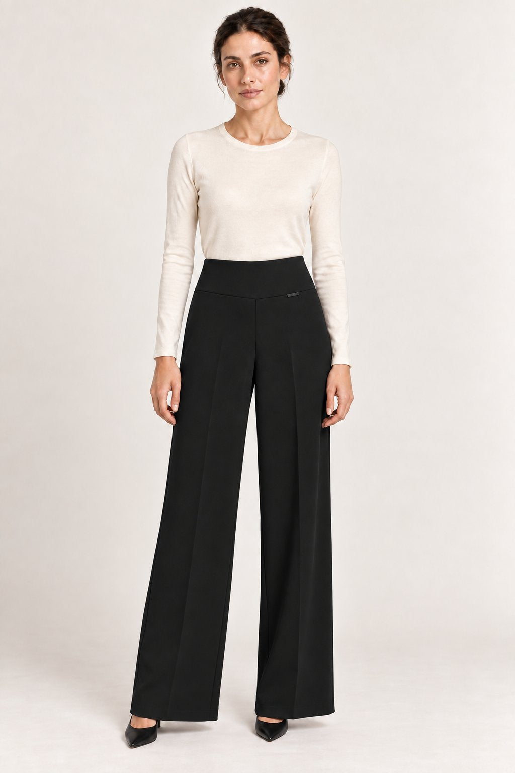 Pantaloni palazzo con fascia alta elasticizzati